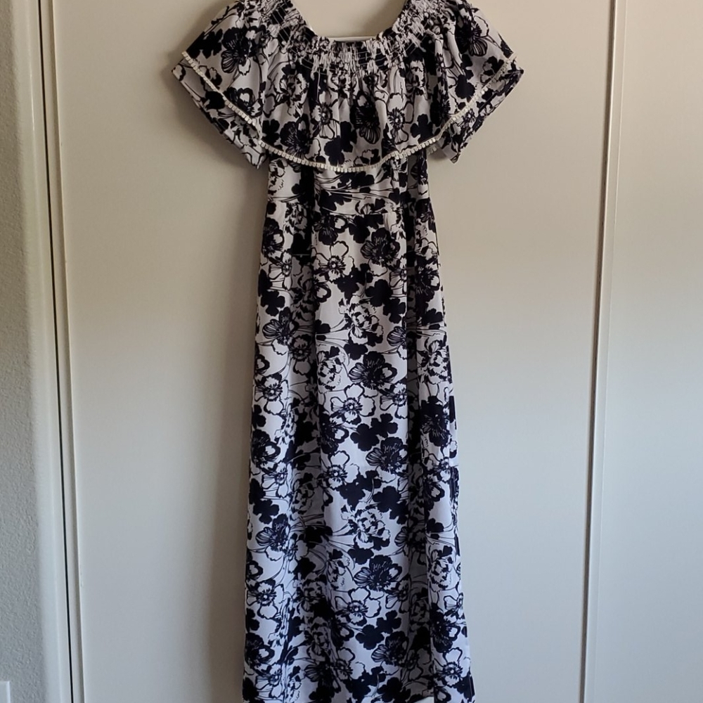 {Chelsea 28} Floral dress